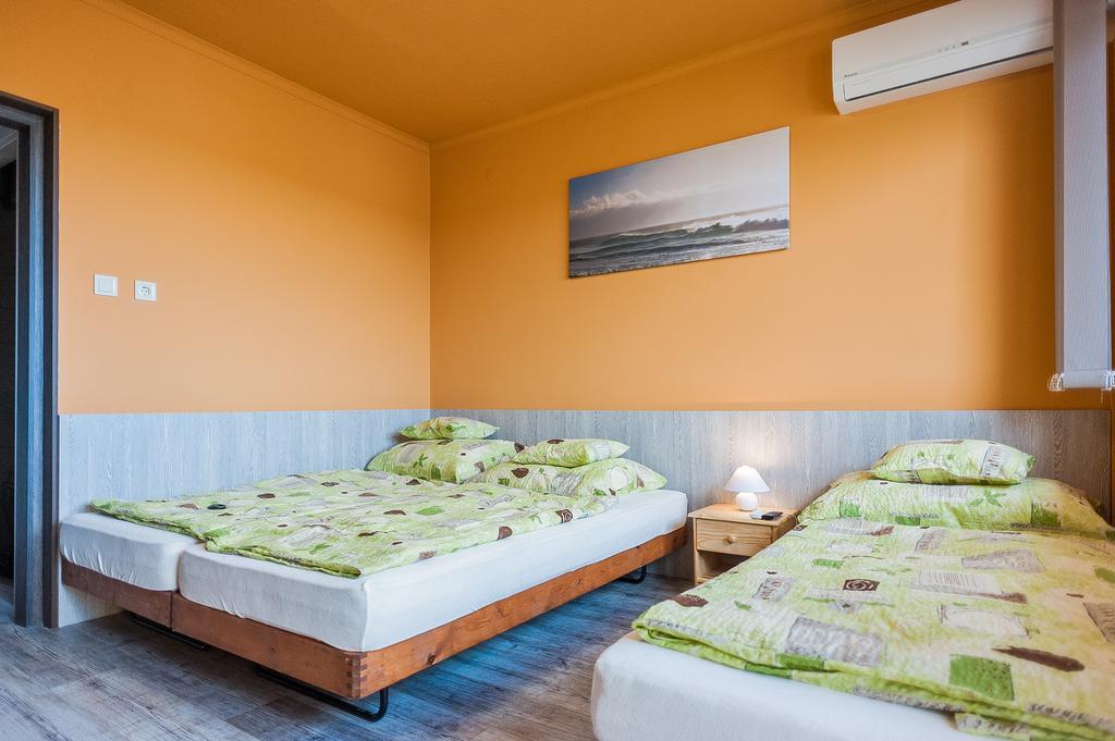Milan Apartmanok 希欧福克 外观 照片