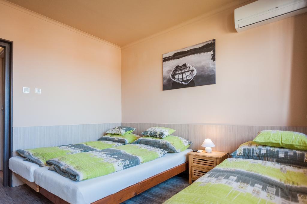 Milan Apartmanok 希欧福克 外观 照片